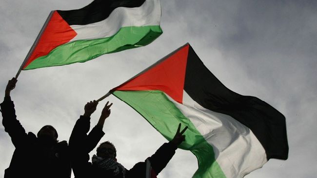 384156_Palestinian-flags
