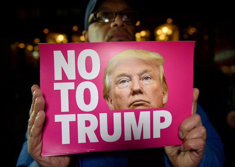 donald-trump-protestor-sign