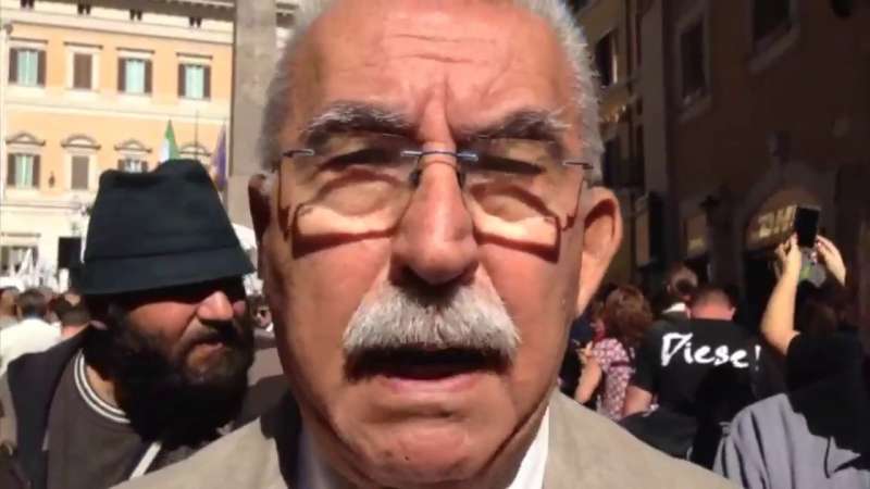 Giulietto Chiesa: Si solleva il popolo italiano