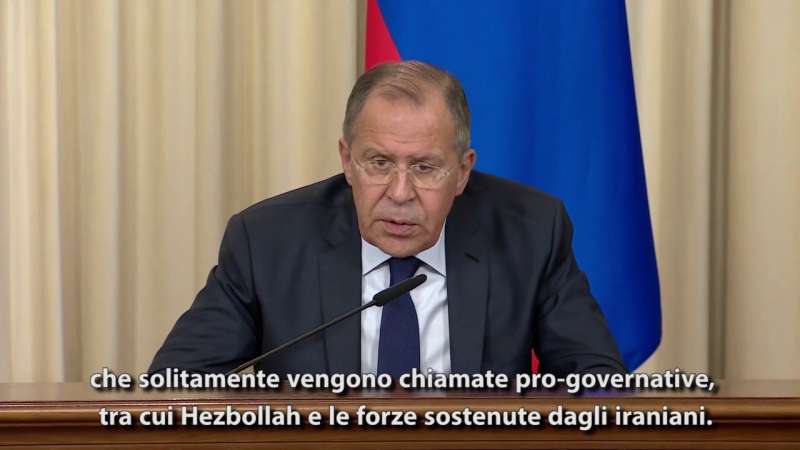 Lavrov: “Perché gli USA non colpiscono Al-Nusra?”
