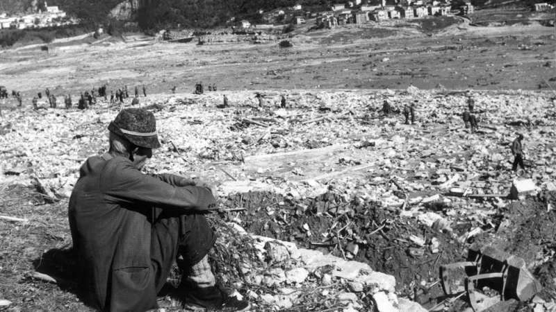 Mauro Corona:  Vi racconto il mio Vajont Mauro Corona:  Vi racconto il mio Vajont
